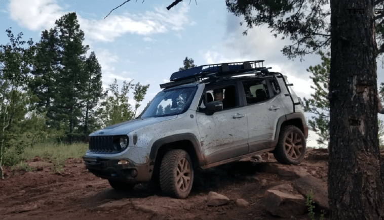 Jeep Renegade Trailhawk 2017 video