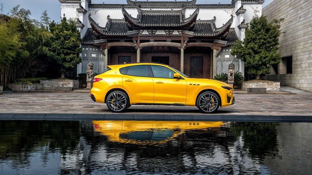 Maserati Levante GTS Giallo Modenese