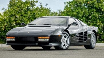 Ferrari Testarossa nera asta