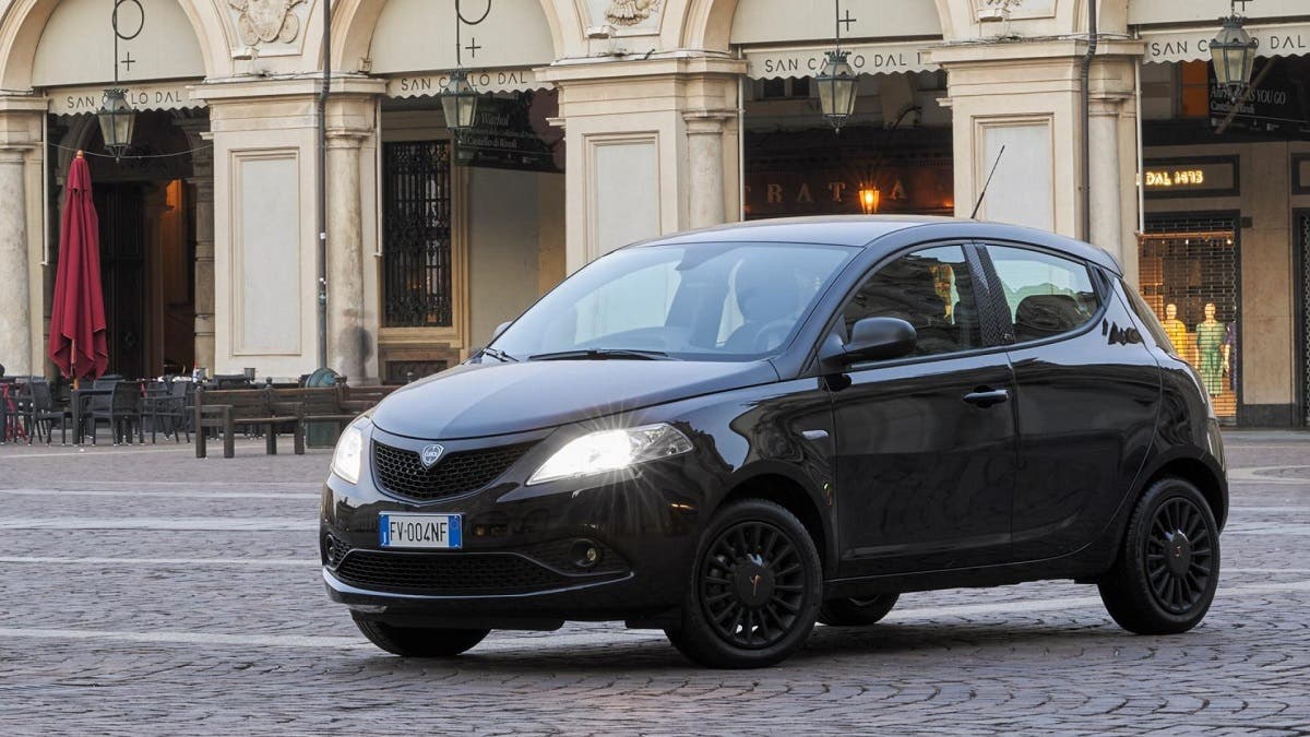 Lancia Ypsilon Black & Noir