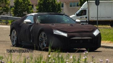 Ferrari 812 Spider foto spia