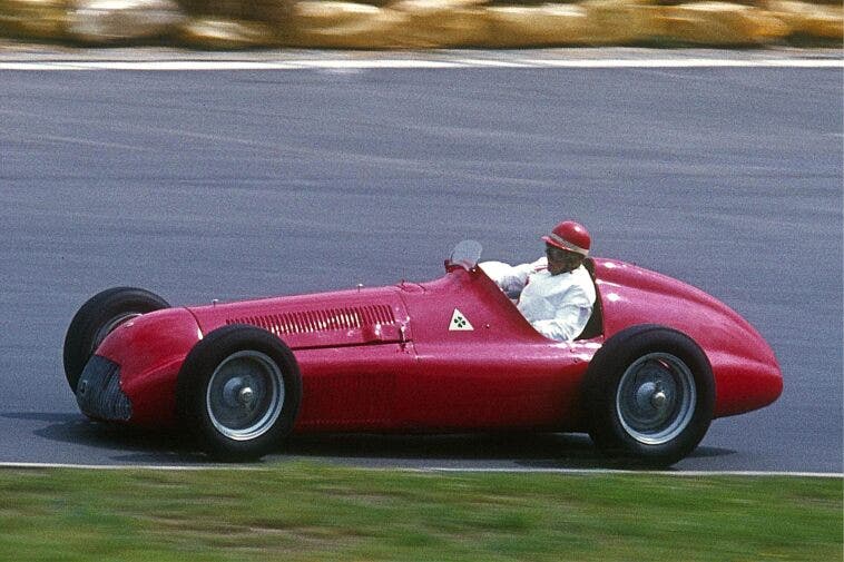 Alfa Romeo Alfetta 159