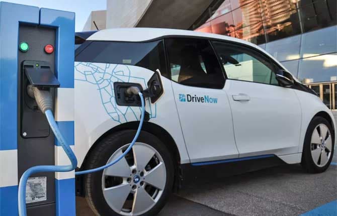 Auto elettriche mercato