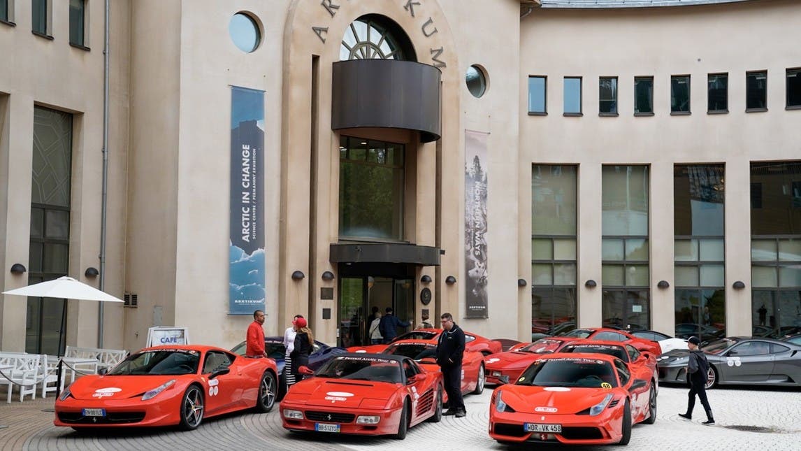Ferrari 30 supercar Circolo Polare Artico