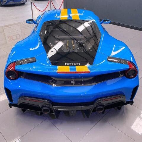 Ferrari 488 Pista Azzurro Dino