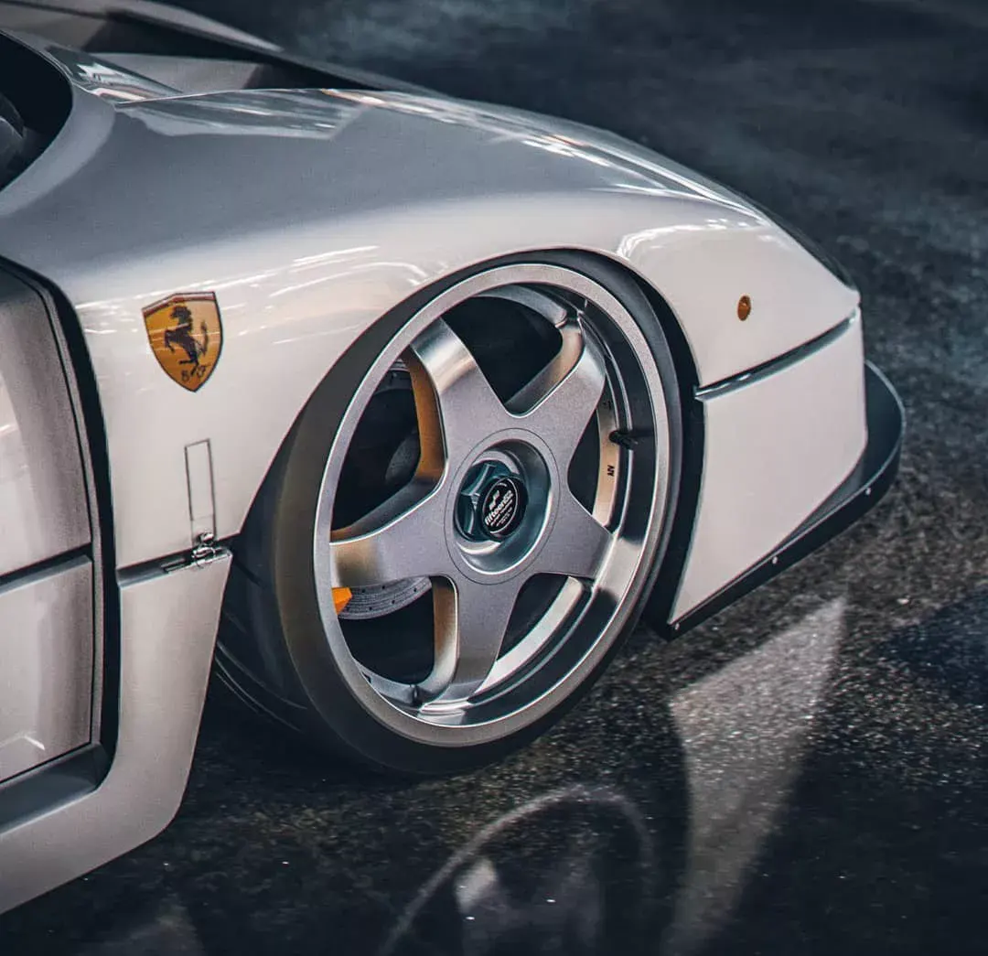 Ferrari F40 LM render