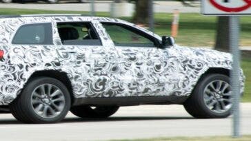 Jeep Grand Cherokee PHEV foto spia