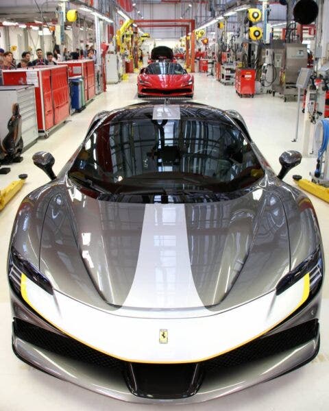 Ferrari SF90 Stradale stabilimento