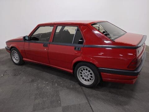 Alfa Romeo Milano Verde 1988 asta