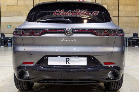 Alfa Romeo Tonale Suv Foto Definitiva posteriore