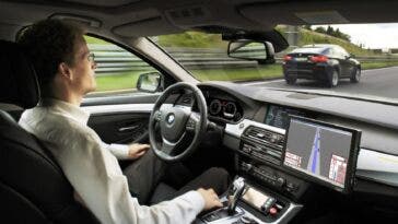 Auto a guida autonoma test