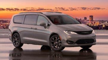 Chrysler Pacifica Red S Edition