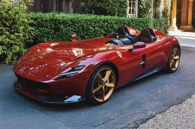 Ferrari Monza SP2 rosso oro