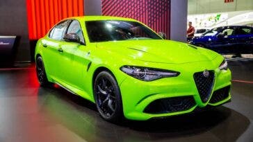 Alfa Romeo Giulia Quadrifoglio verde neon