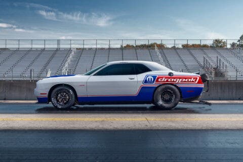 Dodge Challenger Drag Pak 2020