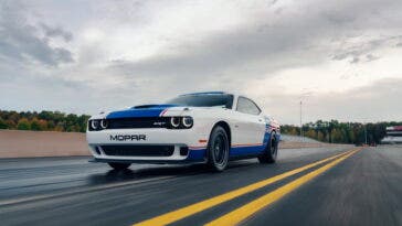 Dodge Challenger Drag Pak 2020