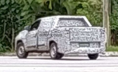 Nuovo Fiat Strada foto spia