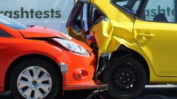 Assicurazione Riforma incidente tra auto