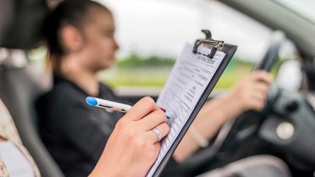 esame della patente di guida auto