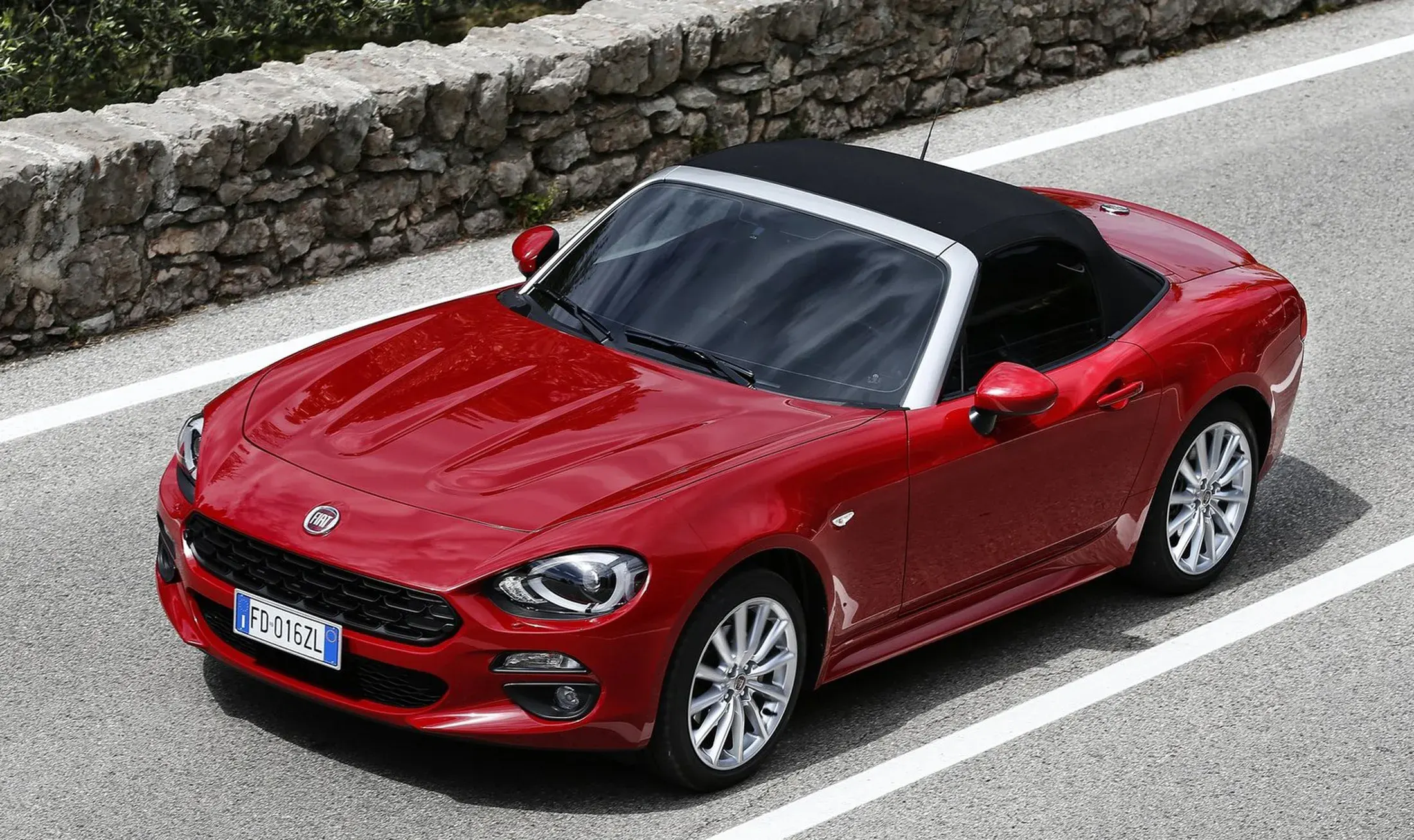 fiat-124-spider-stop-definitivo-alla-produzione-non-ci-sar-una-nuova