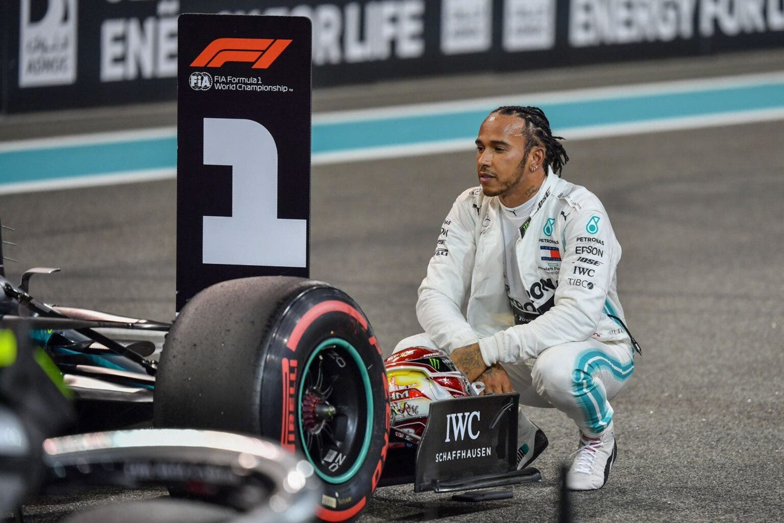 hamilton alla ferrari