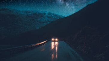 Problemi vedere di notte in auto
