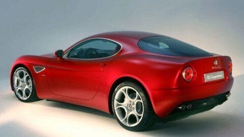 Alfa Romeo 8C