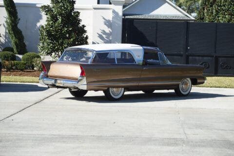 Chrysler Ghia Plainsman 1956 asta