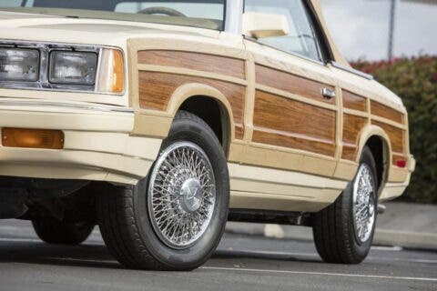 Chrysler LeBaron Town & Country Convertible 1986 asta