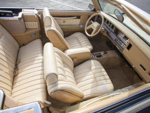 Chrysler LeBaron Town & Country Convertible 1986 asta