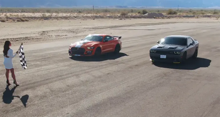 Dodge Challenger SRT Hellcat vs Ford Mustang Shelby GT500