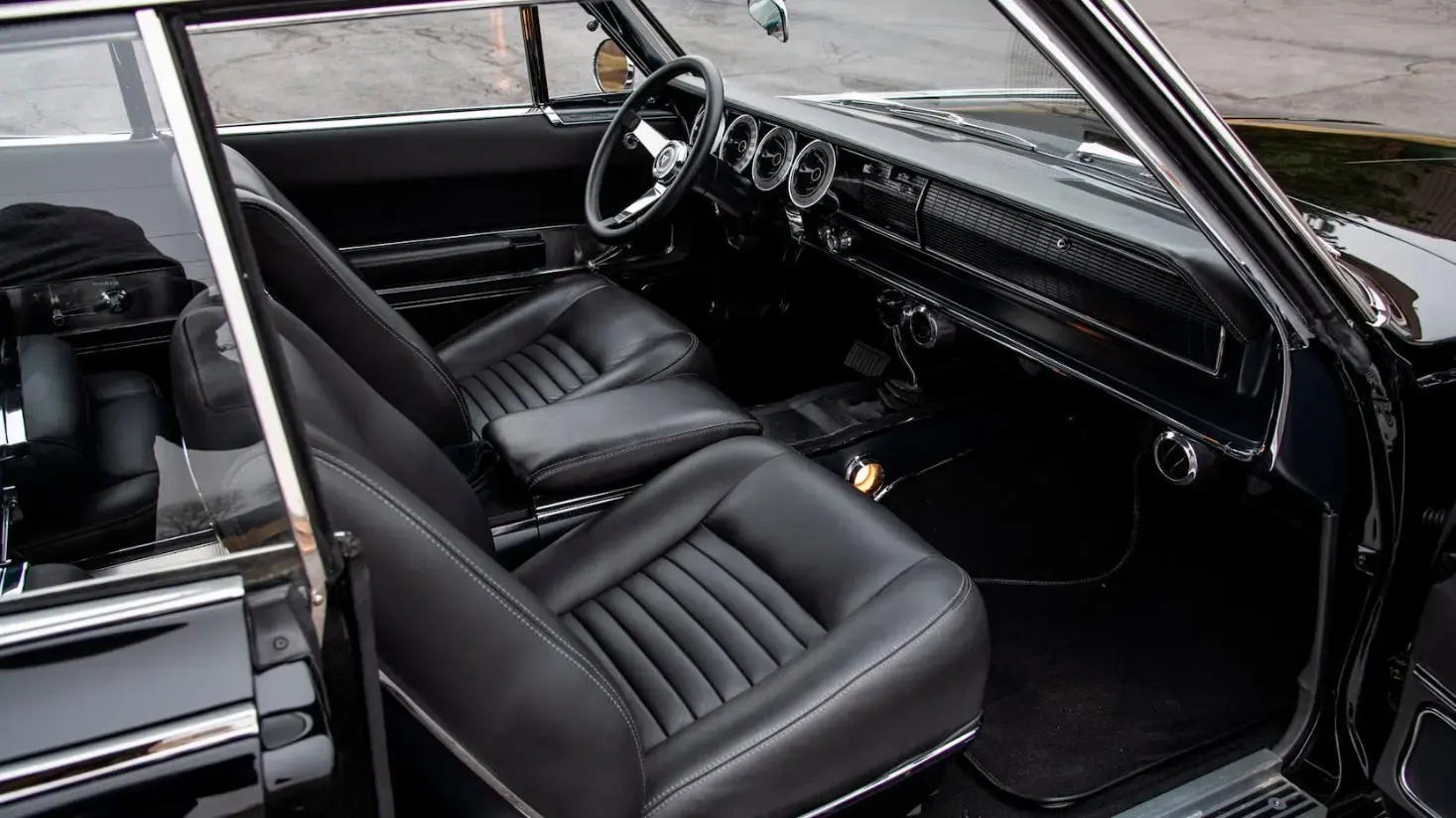 Dodge Charger 1967 528 Hemi V8 asta