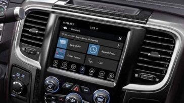 FCA Uconnect 5