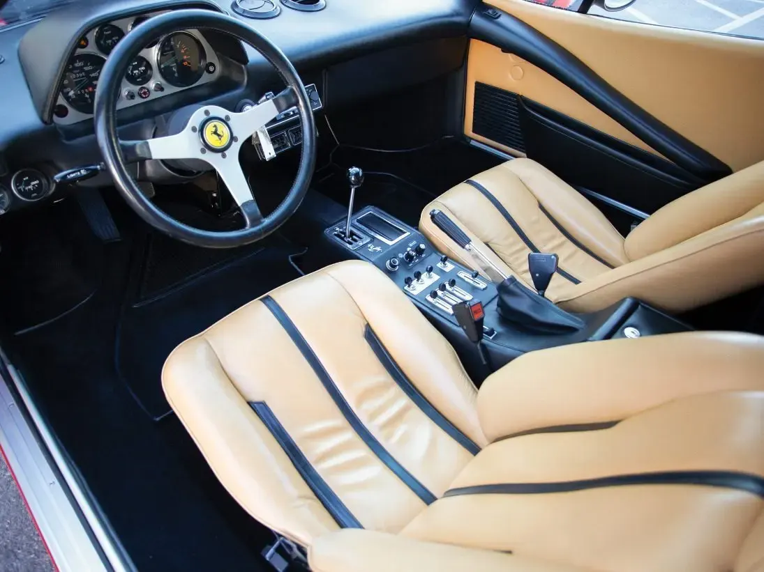 Ferrari 308 GTB 1976 asta