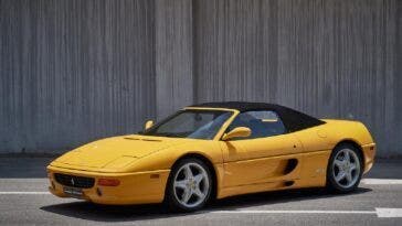 Ferrari F355 Spider 1995 asta