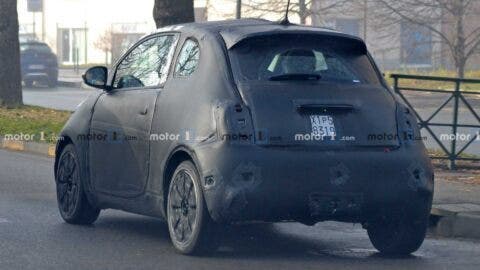 Fiat 500e 2021 prototipo foto spia