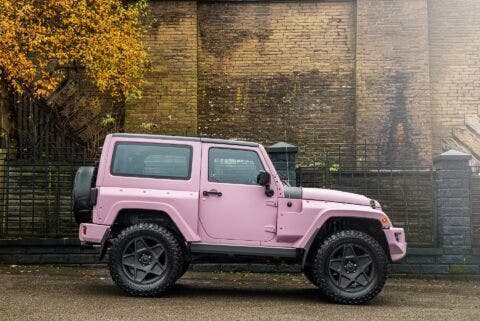 Jeep Wrangler rosa