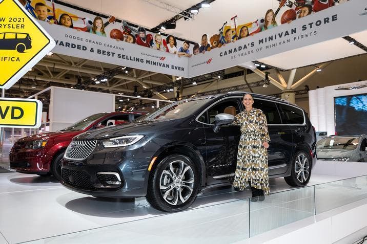Chrysler Pacifica 2021 Canadian International Auto Show 2020