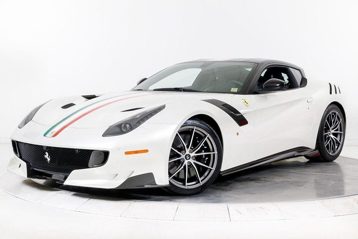 Ferrari F12tdf: uno speciale esemplare Bianco Italia è in vendita - ClubAlfa.it