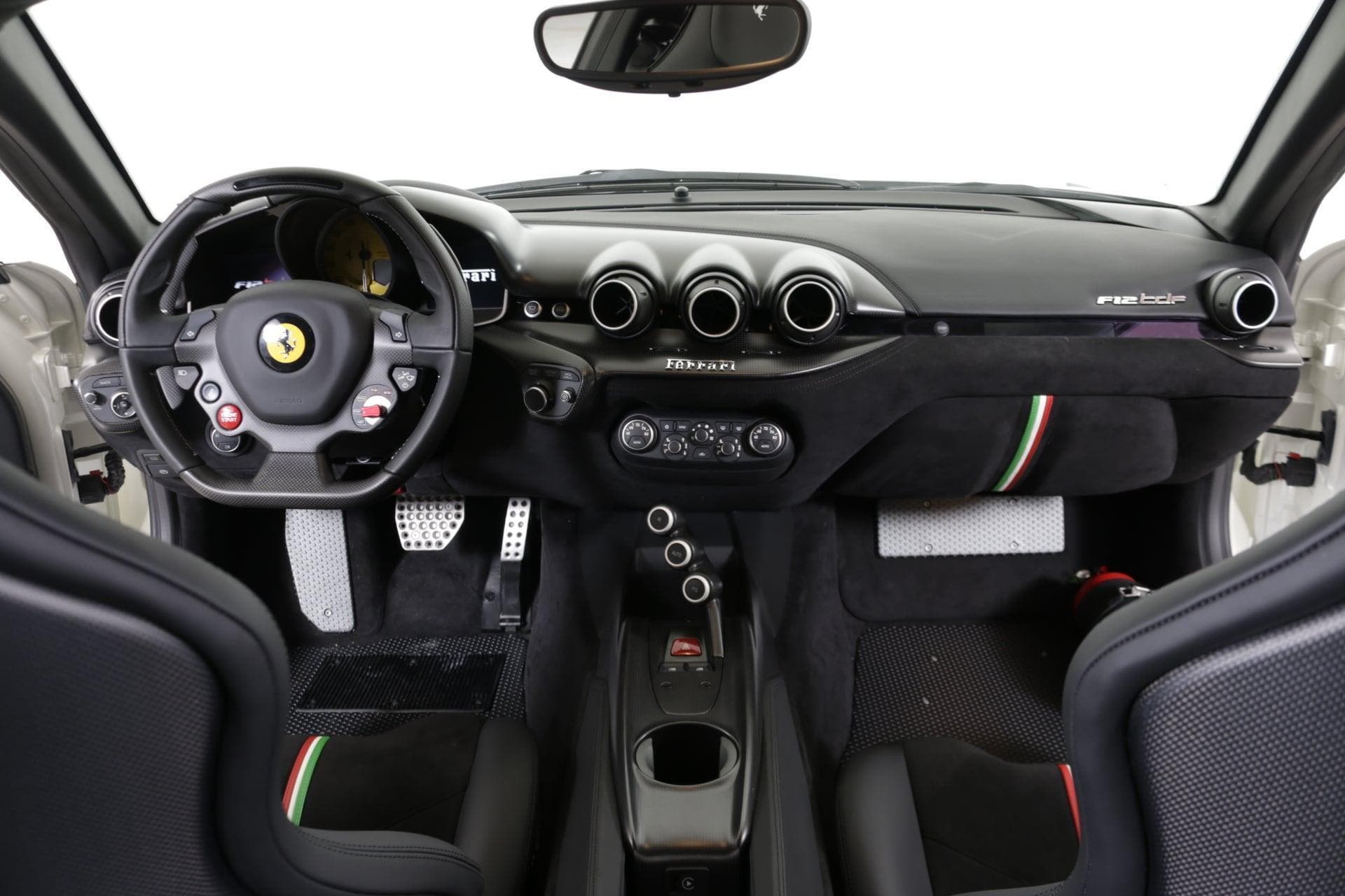 Ferrari F12tdf Bianco Italia