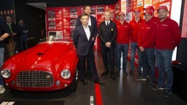 Ferrari at 24 Heures du Mans mostra