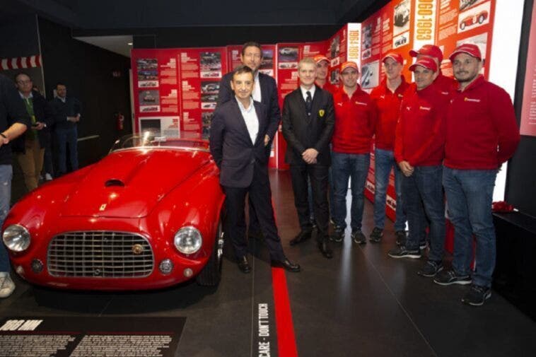 Ferrari at 24 Heures du Mans mostra