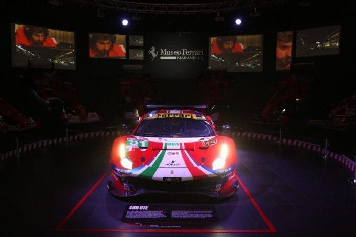 Ferrari at 24 Heures du Mans mostra