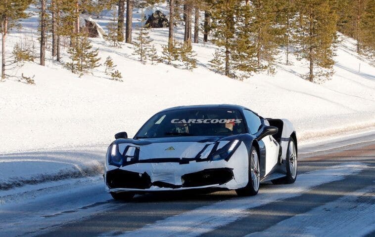 Ferrari protoipo ibrido foto spia