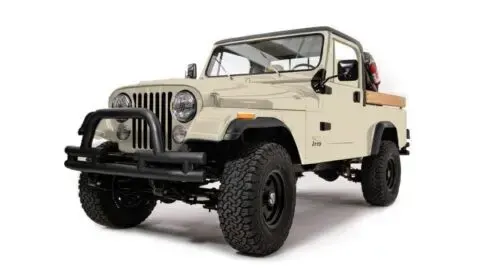 Jeep CJ-8 Scrambler restomod Ball and Buck