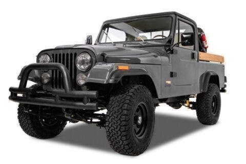 Jeep CJ-8 Scrambler restomod Ball and Buck