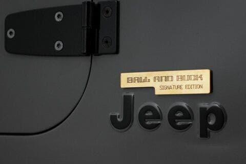Jeep CJ-8 Scrambler restomod Ball and Buck