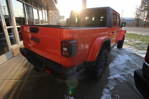 Jeep Gladiator spot Super Bowl