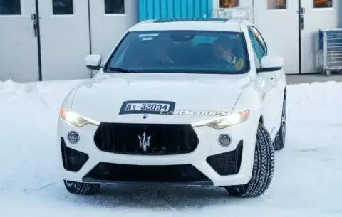 Maserati Levante Trofeo 2021 foto spia