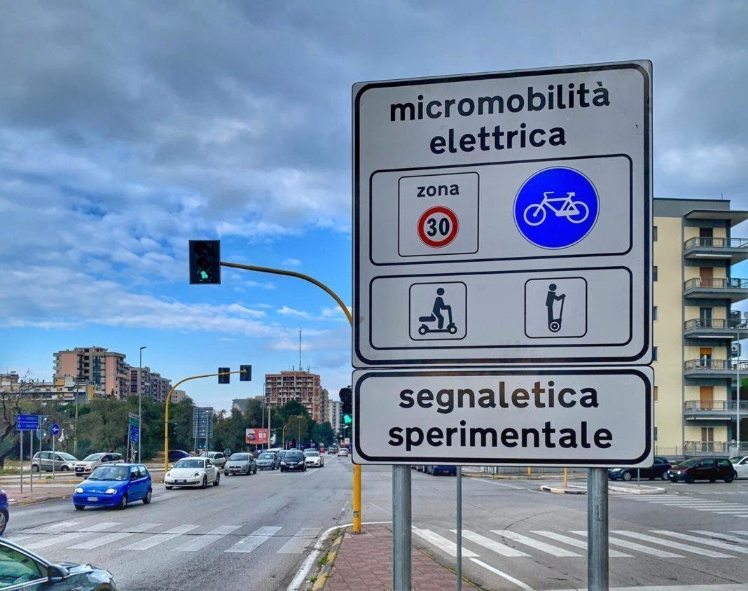 Segnaletica orizzontale di Micromobilità Elettrica 